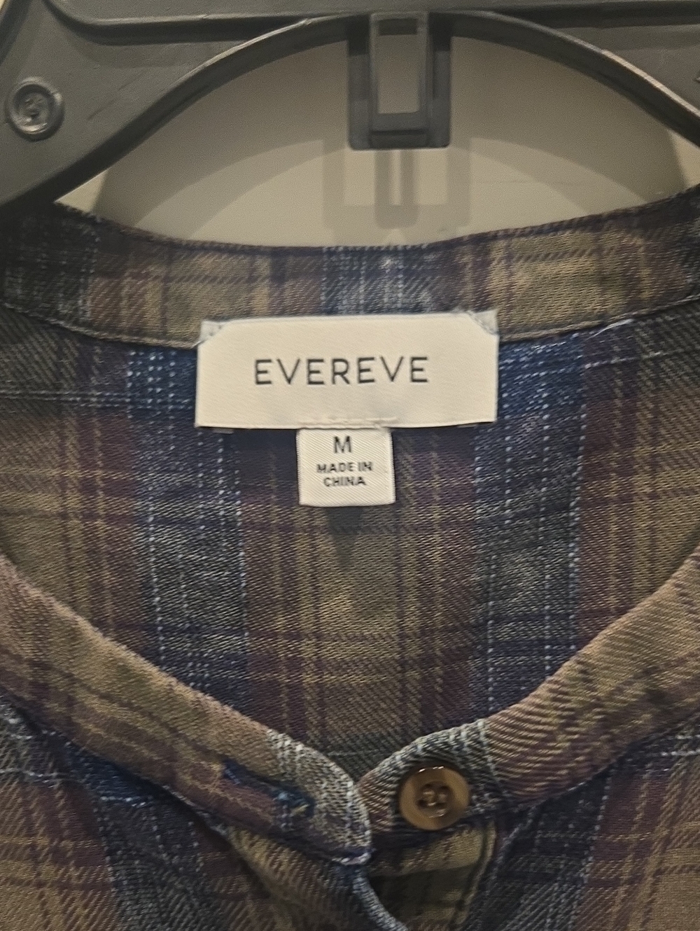 Evereve Olive & Blue Plaid Button-Front Women's Top Size Medium. - Picture 2 of 3